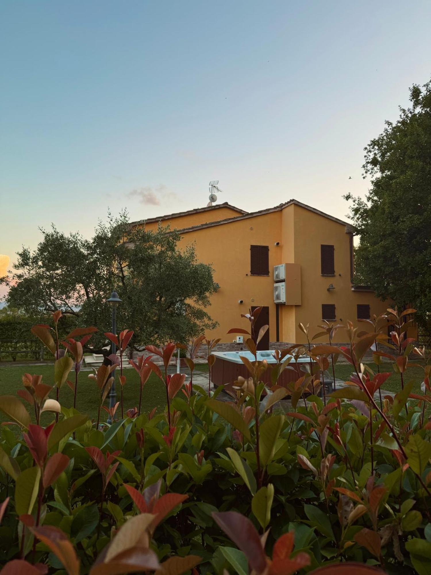 Montenovo Country House Ostra Vetere المظهر الخارجي الصورة